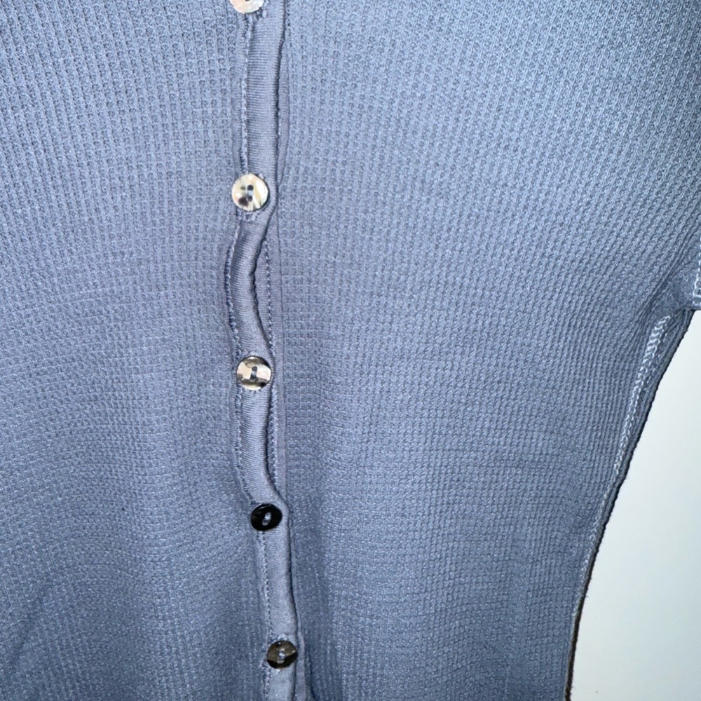 American Eagle Outfitters Gray Button Down Hoodie Top - Picture 4 of 9